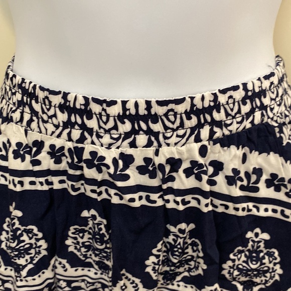 Style Me size L navy blue/ white asymmetrical sorry with label long front/back - Picture 4 of 5